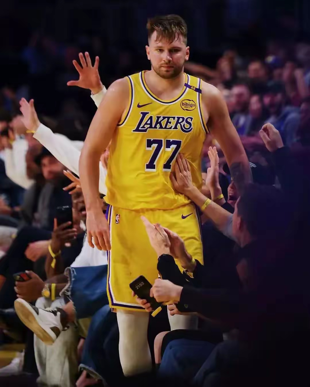 九游app最新版下载安装-蒂姆在湖人比赛中重要助攻，败北引发热议！-九游app最新版下载安装